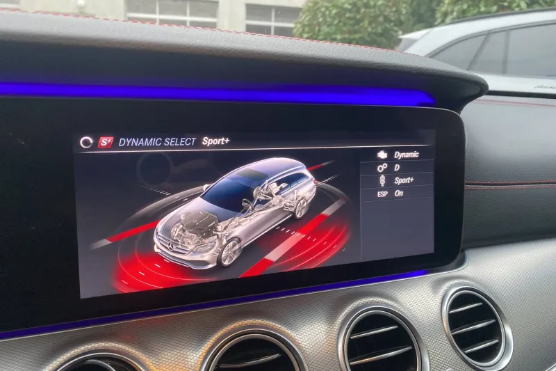 Image secondaire du véhicule 24