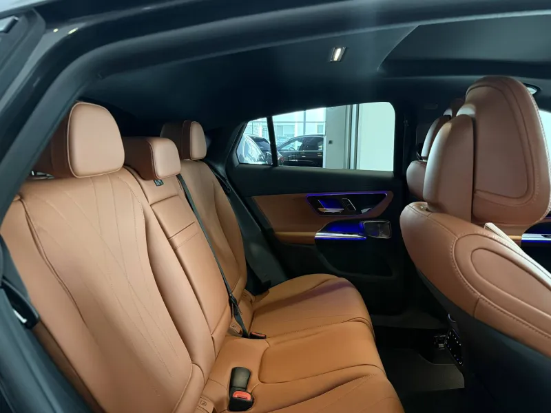 Image secondaire du véhicule 5