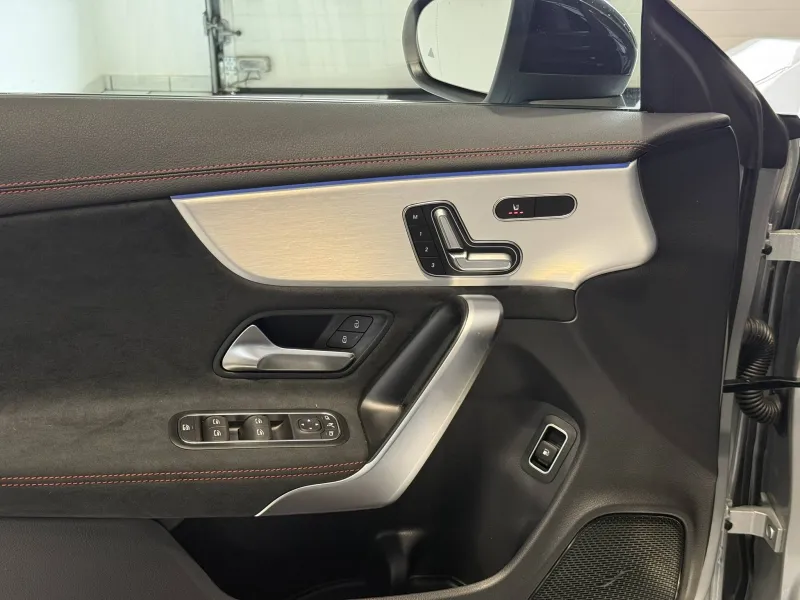 Image secondaire du véhicule 16