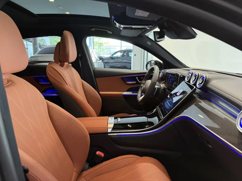 Image secondaire du véhicule 4