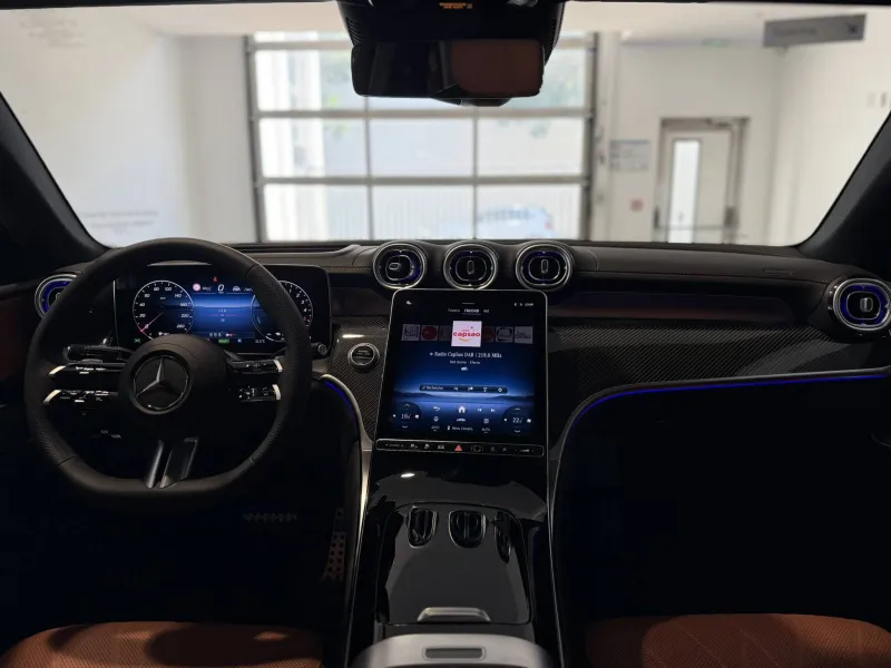 Image secondaire du véhicule 6