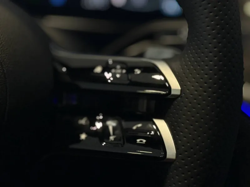 Image secondaire du véhicule 9