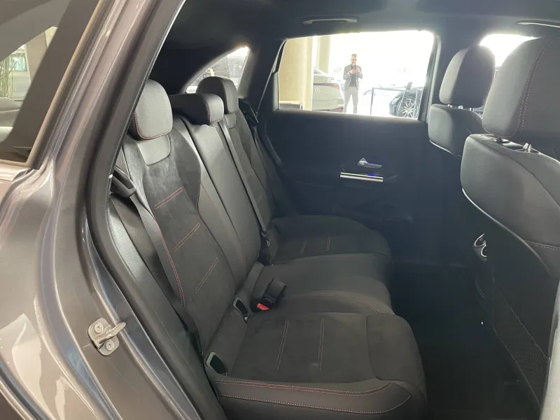 Image secondaire du véhicule 5