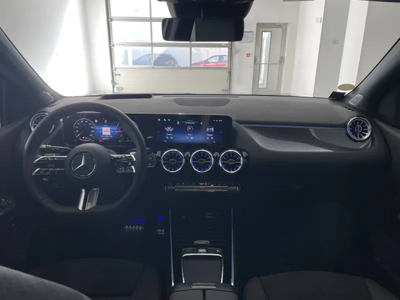 Image secondaire du véhicule 6