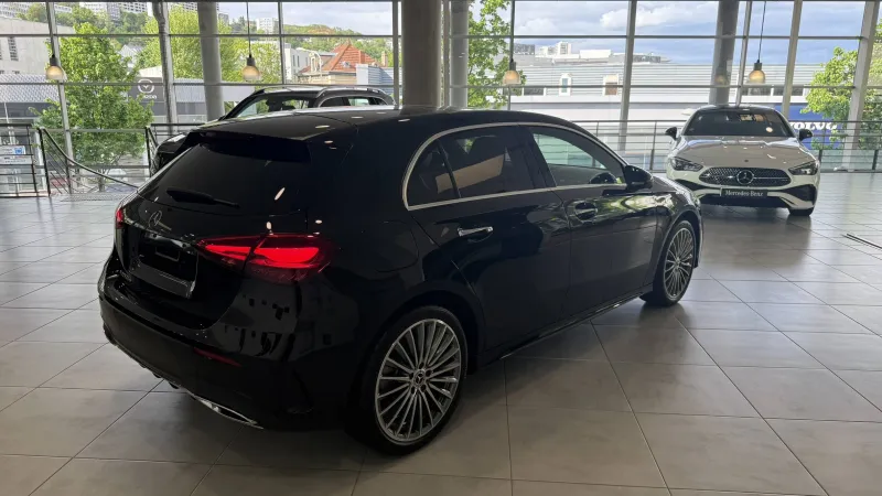 Image secondaire du véhicule 22