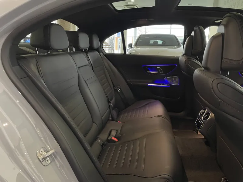 Image secondaire du véhicule 5