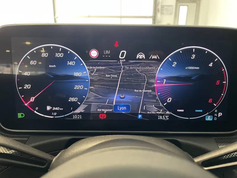 Image secondaire du véhicule 9