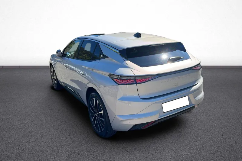 Image secondaire du véhicule 4