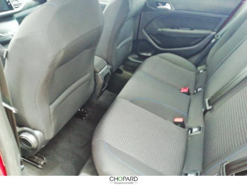 Image secondaire du véhicule 9