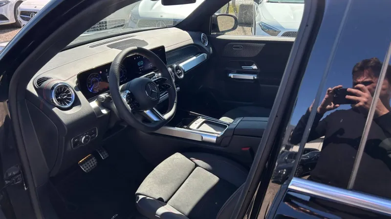 Image secondaire du véhicule 12