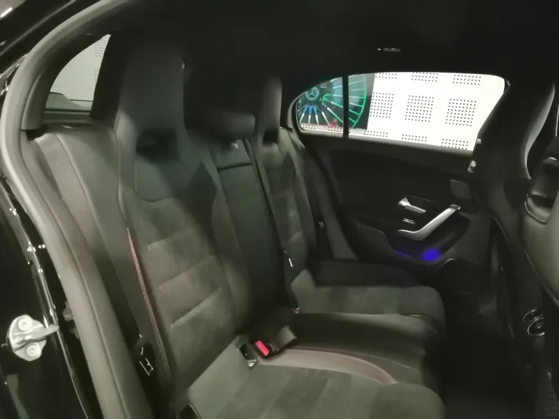 Image secondaire du véhicule 6