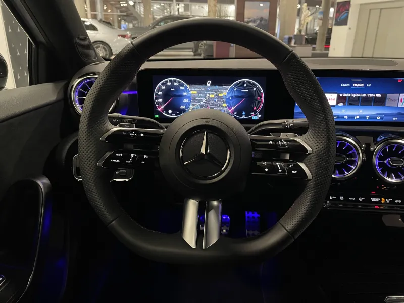 Image secondaire du véhicule 8