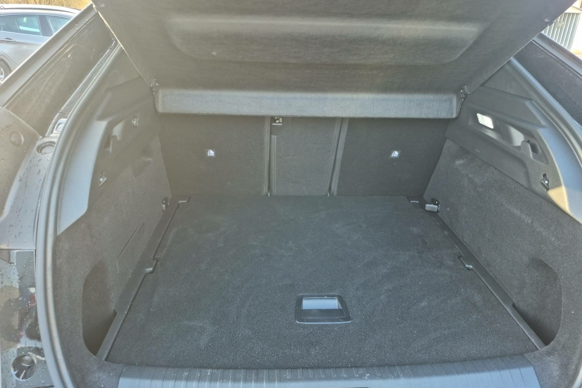 Image secondaire du véhicule 10