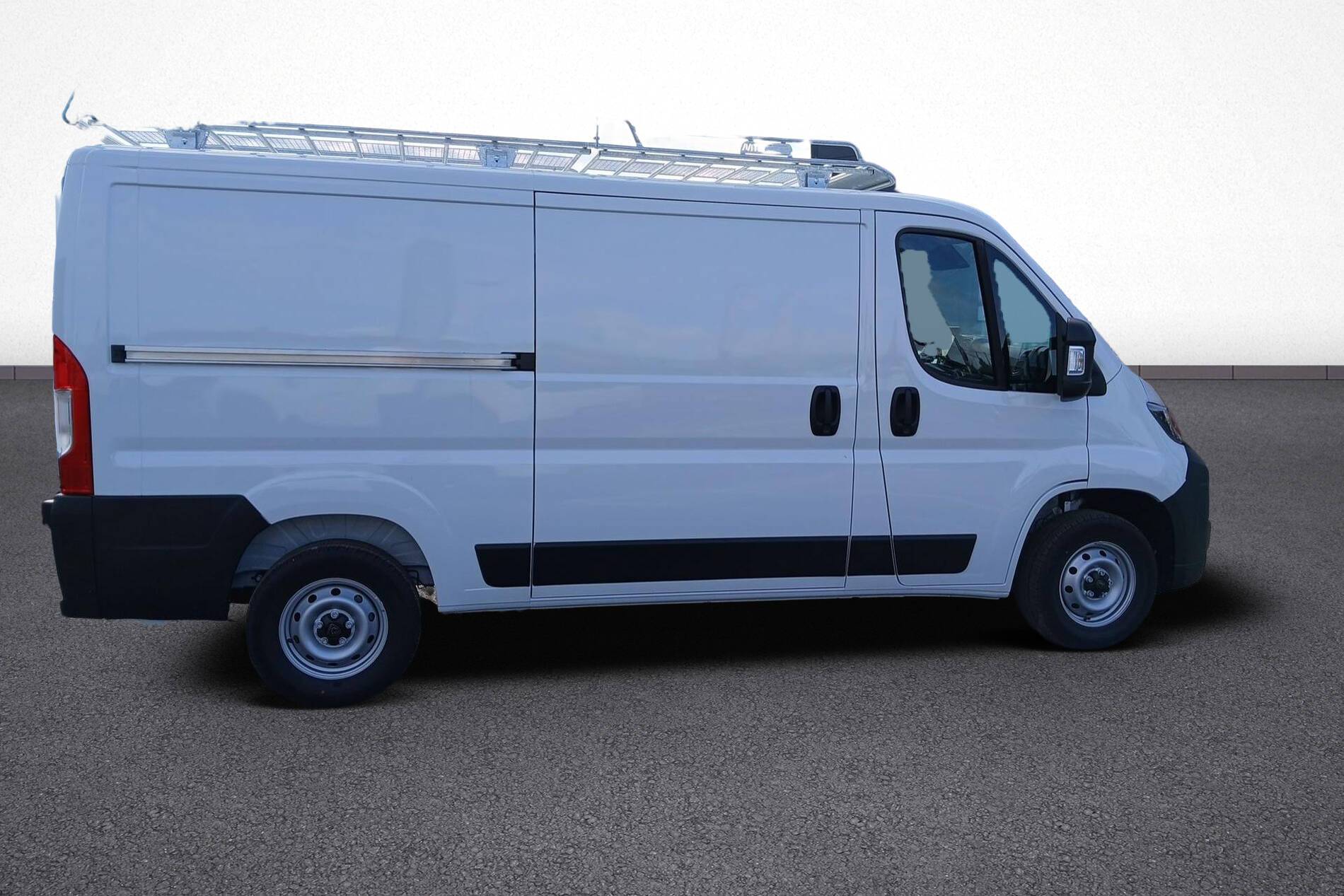 Image secondaire du véhicule 8