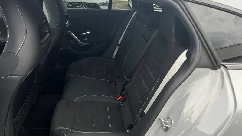 Image secondaire du véhicule 13