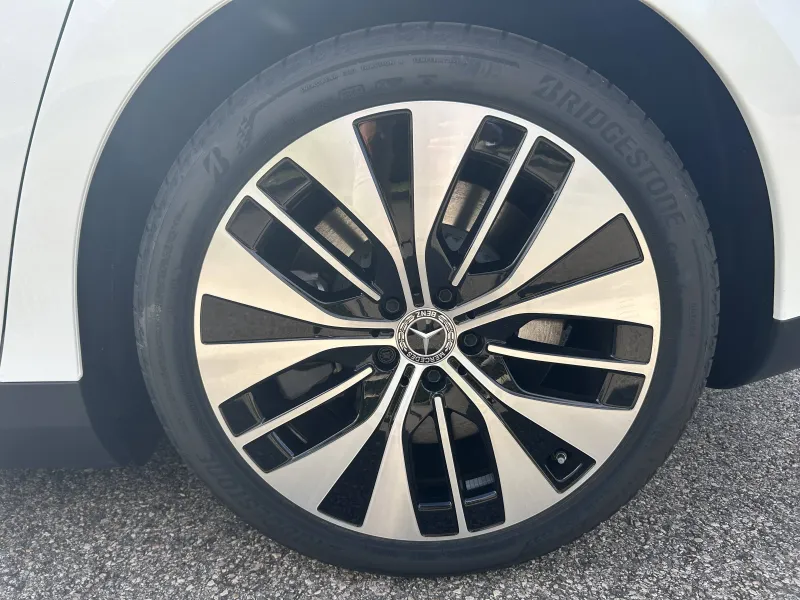 Image secondaire du véhicule 8