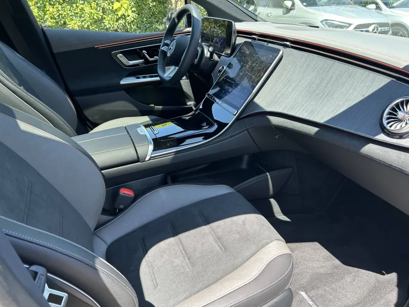 Image secondaire du véhicule 4