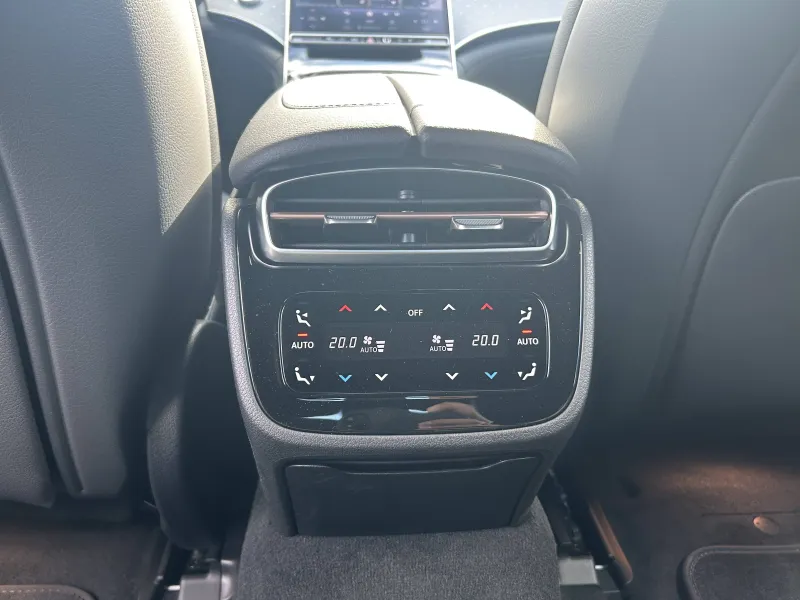 Image secondaire du véhicule 14