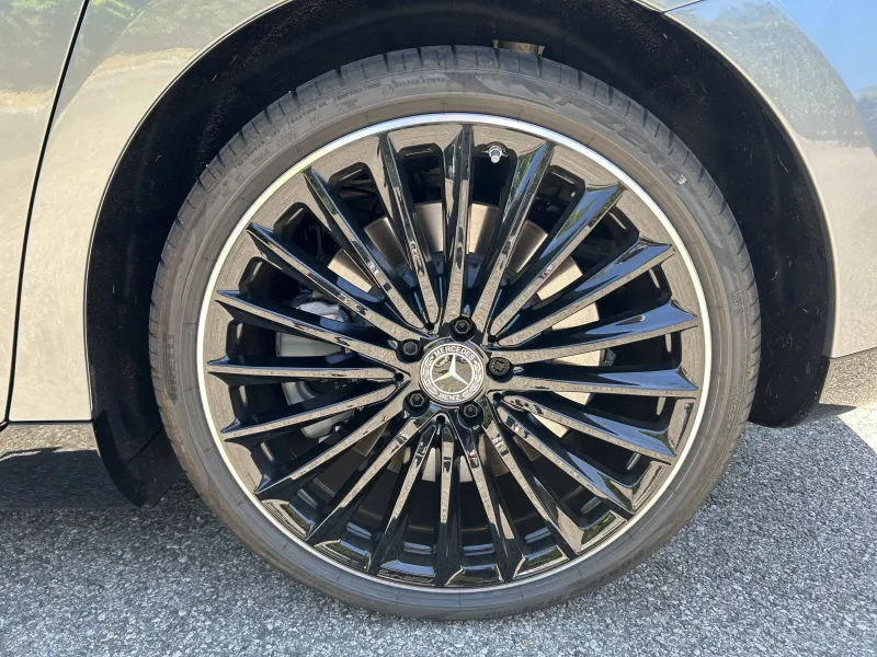 Image secondaire du véhicule 8