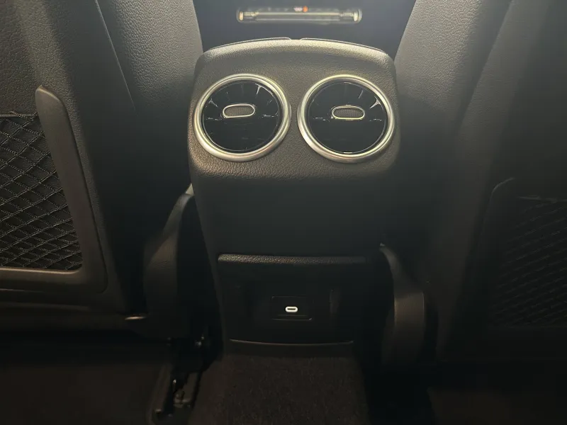 Image secondaire du véhicule 14