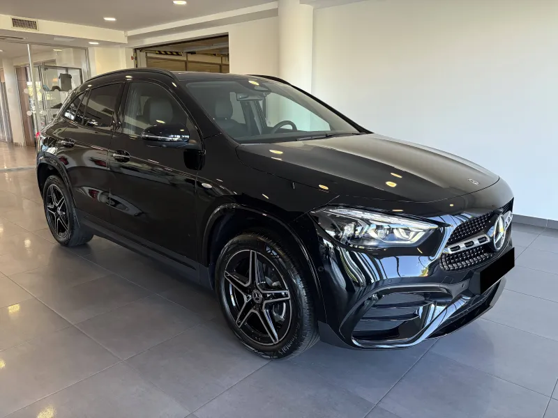 Mercedes-Benz-GLA-GLA 250 e Hybrid EQ 8G-DCT Mercedes-Benz-GLA-d'occasion chez Mercedes-Benz Lyon Saint-Fons