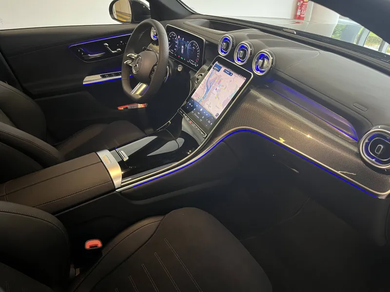 Image secondaire du véhicule 4