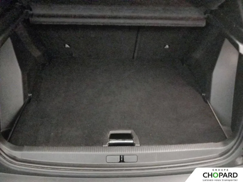 Image secondaire du véhicule 9