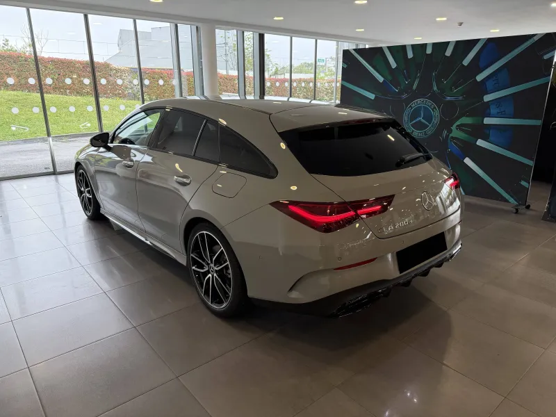 Image secondaire du véhicule 3