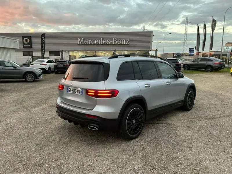 Image secondaire du véhicule 6