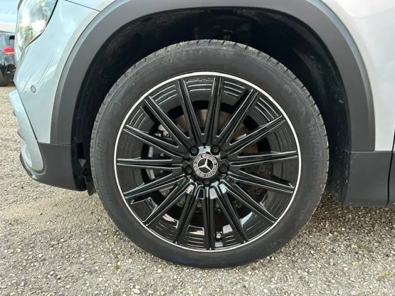 Image secondaire du véhicule 9