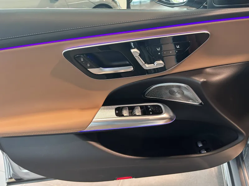 Image secondaire du véhicule 11