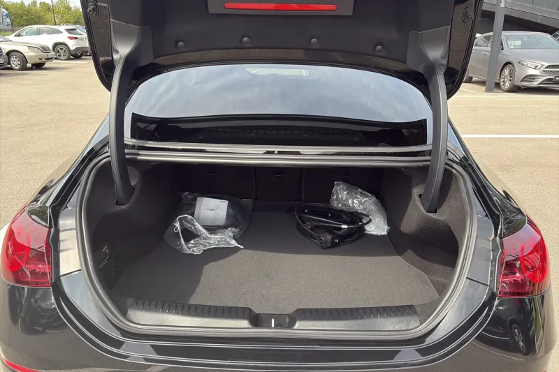 Image secondaire du véhicule 10