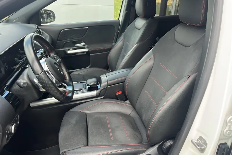 Image secondaire du véhicule 11