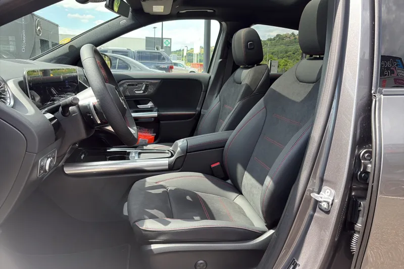 Image secondaire du véhicule 11