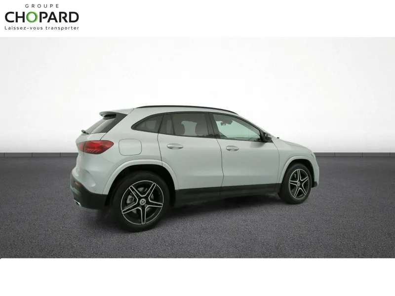 Image secondaire du véhicule 10