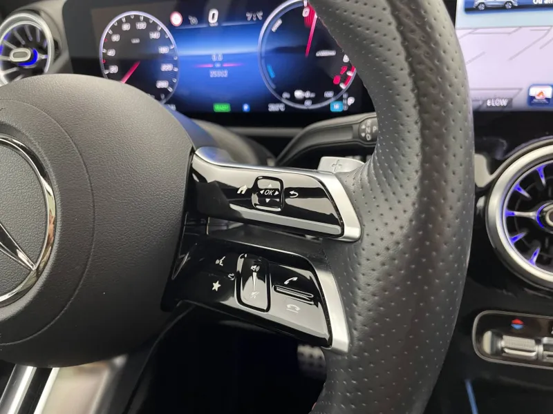 Image secondaire du véhicule 26