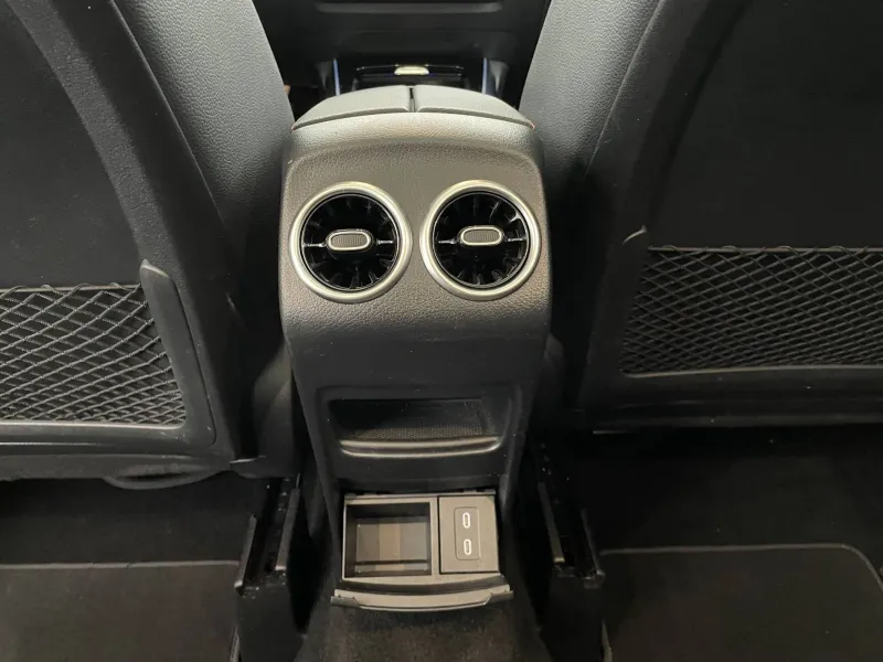 Image secondaire du véhicule 28