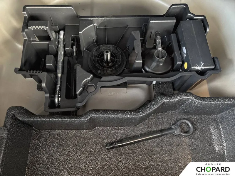 Image secondaire du véhicule 25