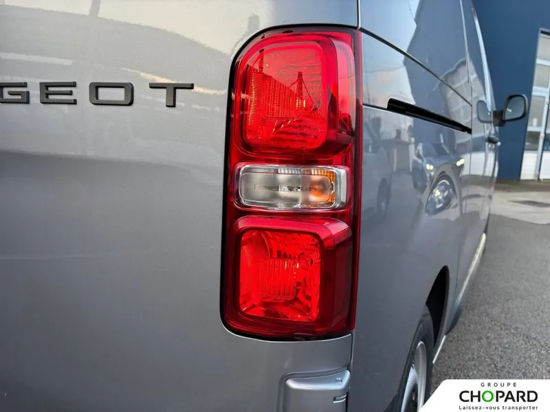 Image secondaire du véhicule 23