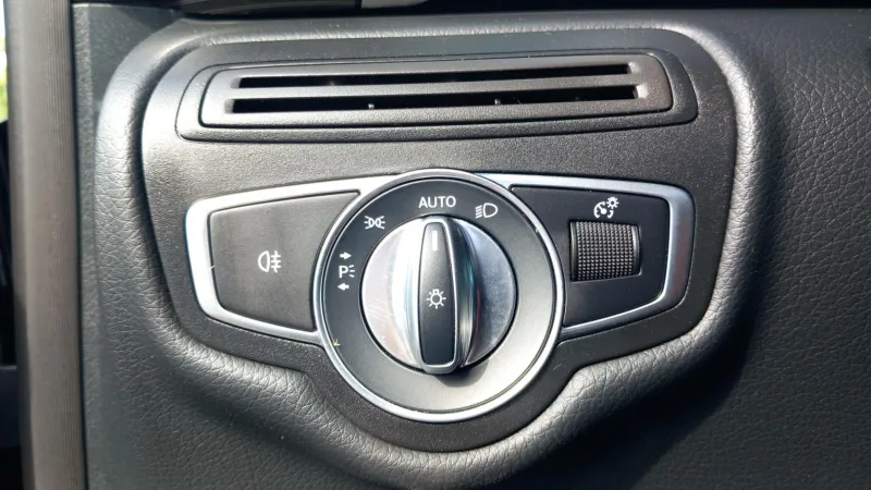 Image secondaire du véhicule 14