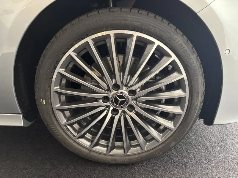 Image secondaire du véhicule 17