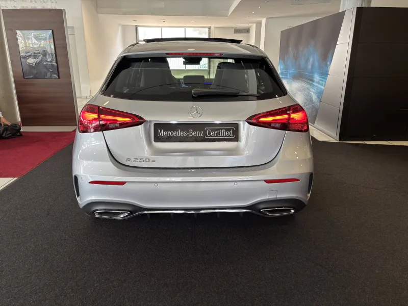 Image secondaire du véhicule 18