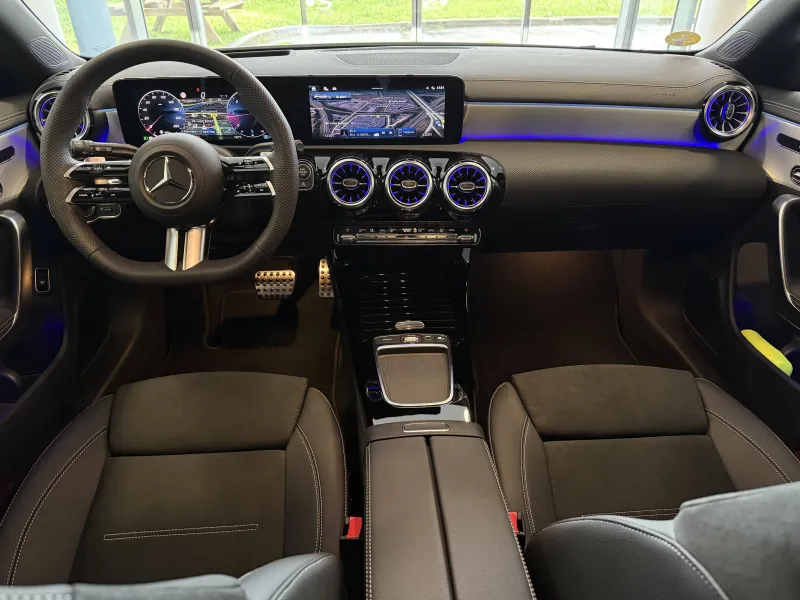 Image secondaire du véhicule 6