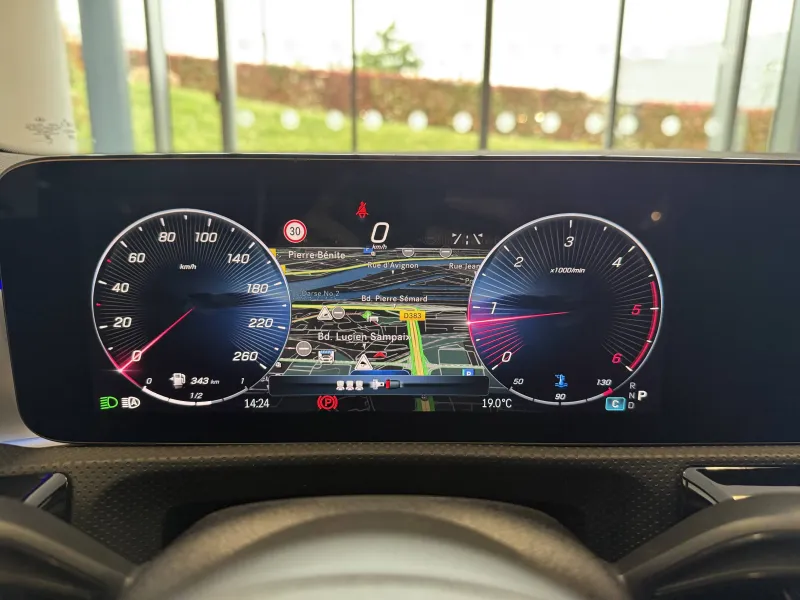 Image secondaire du véhicule 10