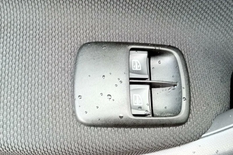 Image secondaire du véhicule 24