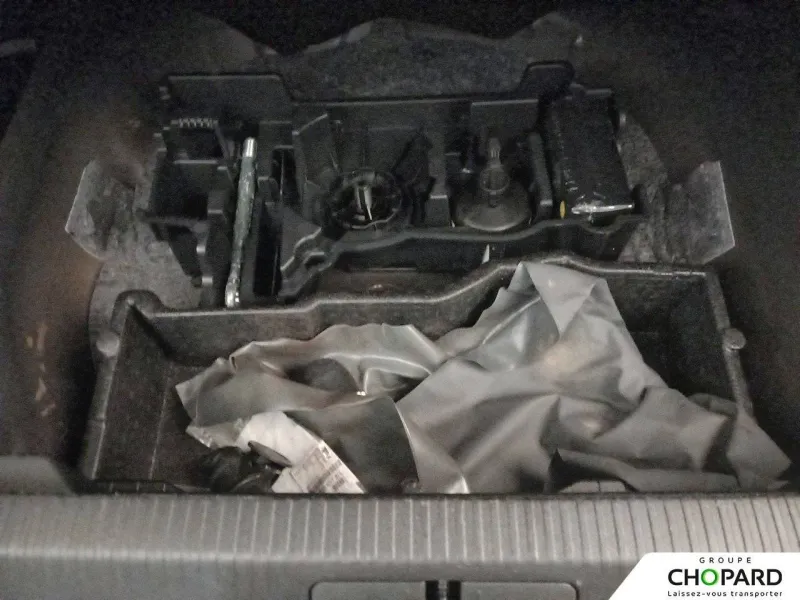 Image secondaire du véhicule 30