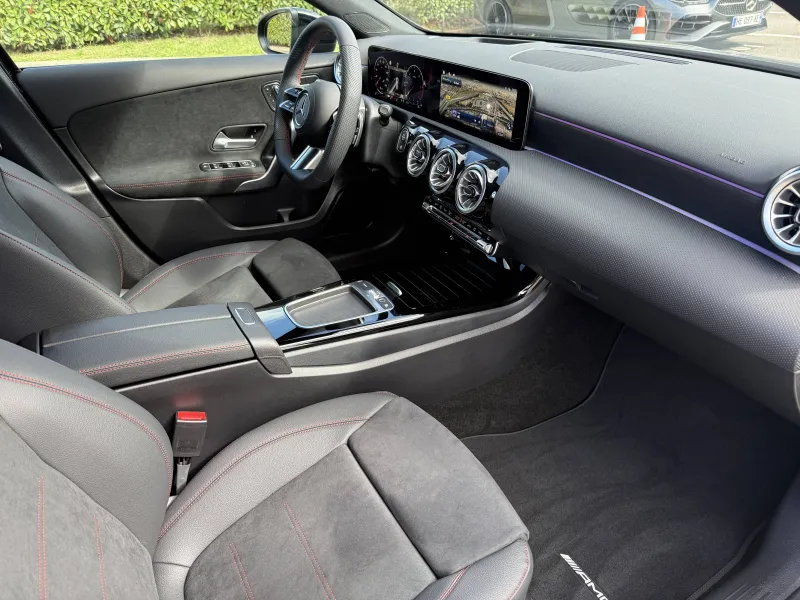 Image secondaire du véhicule 4