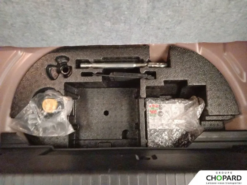 Image secondaire du véhicule 28