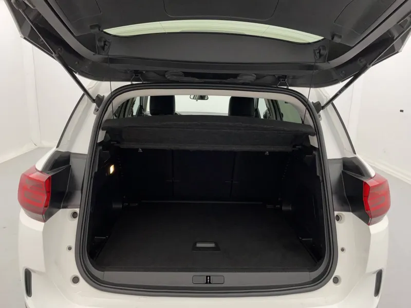 Image secondaire du véhicule 14