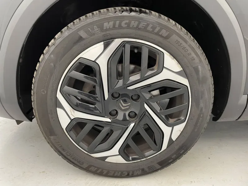 Image secondaire du véhicule 18